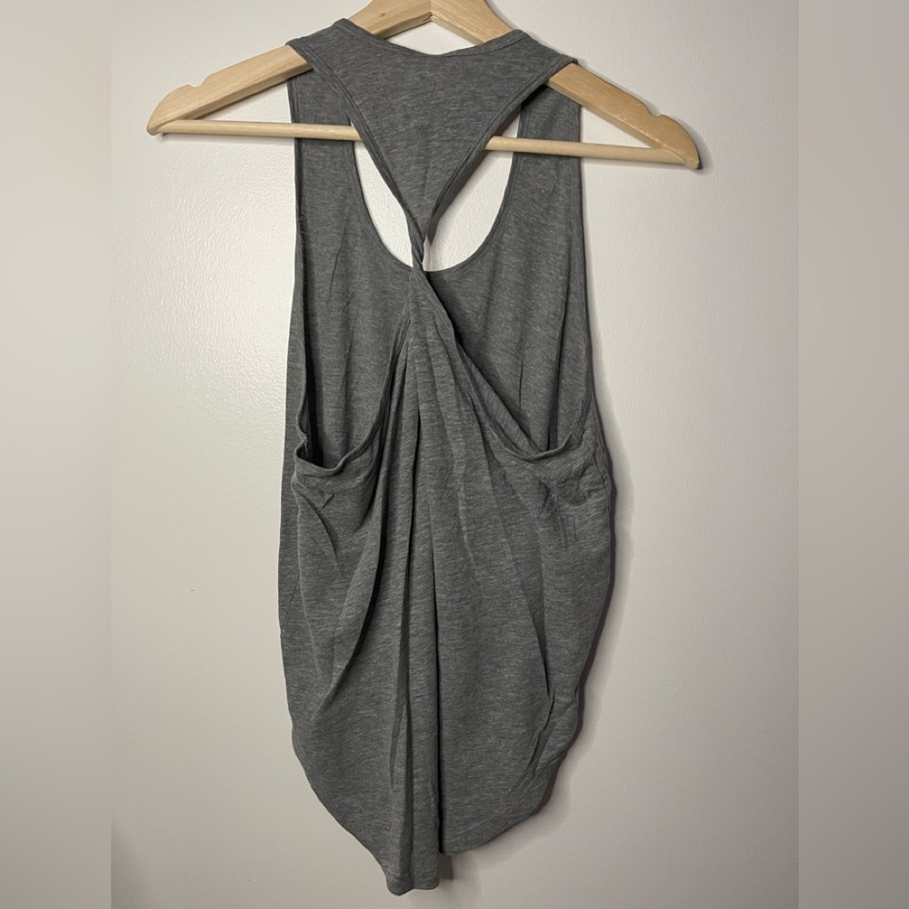 XS, Gray VS/love pink tank